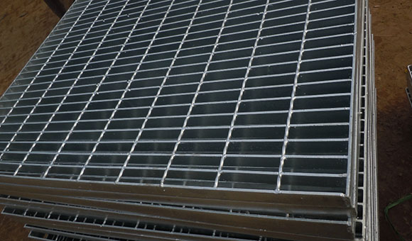 格柵板的防腐方法